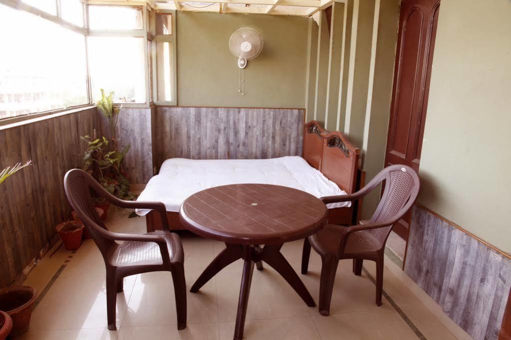 Treebo Trend Corporate Inn Chandīgarh Extérieur photo