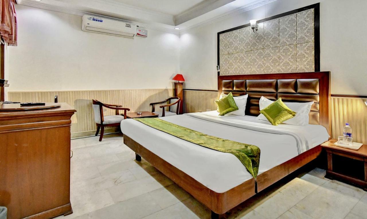 Treebo Trend Corporate Inn Chandīgarh Extérieur photo