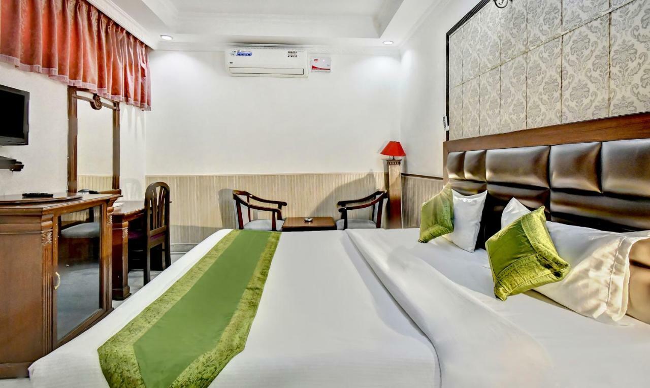 Treebo Trend Corporate Inn Chandīgarh Extérieur photo